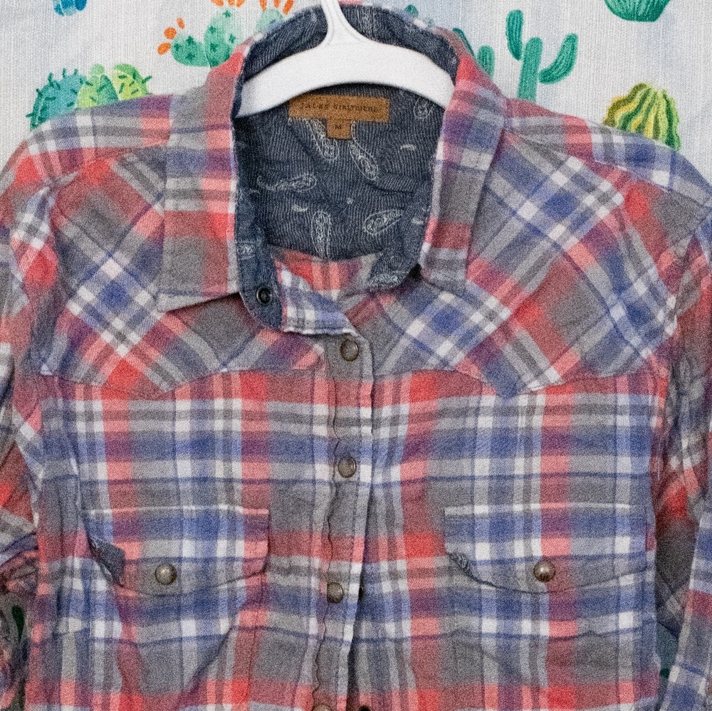 Pink flannel M